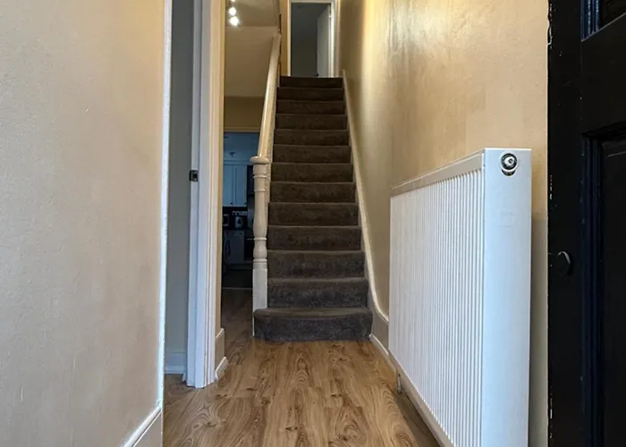 Budget Friendly And Cozy Rooms In Hammersmith